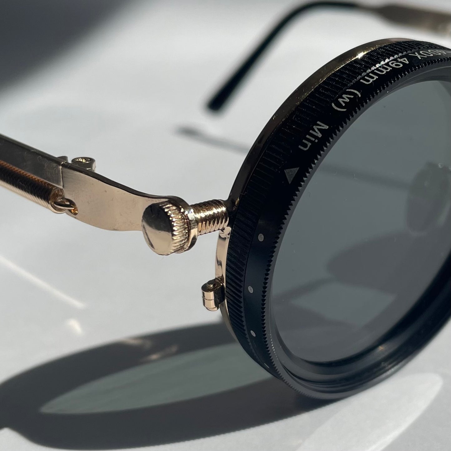 Switch Off™ EYESWITCH - "Style trifft Funktion"