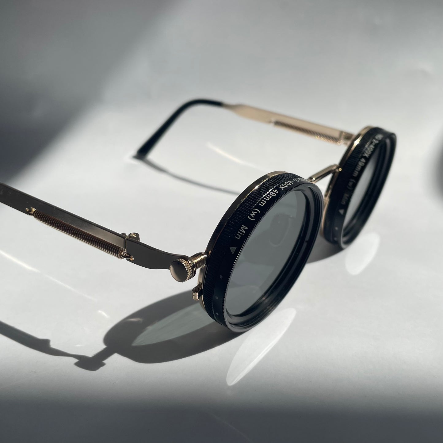 Switch Off™ EYESWITCH - "Style trifft Funktion"