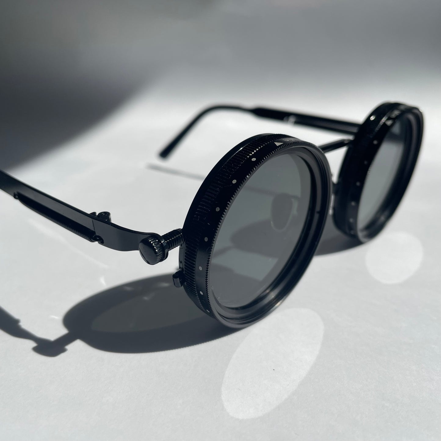 Switch Off™ EYESWITCH - "Style trifft Funktion"