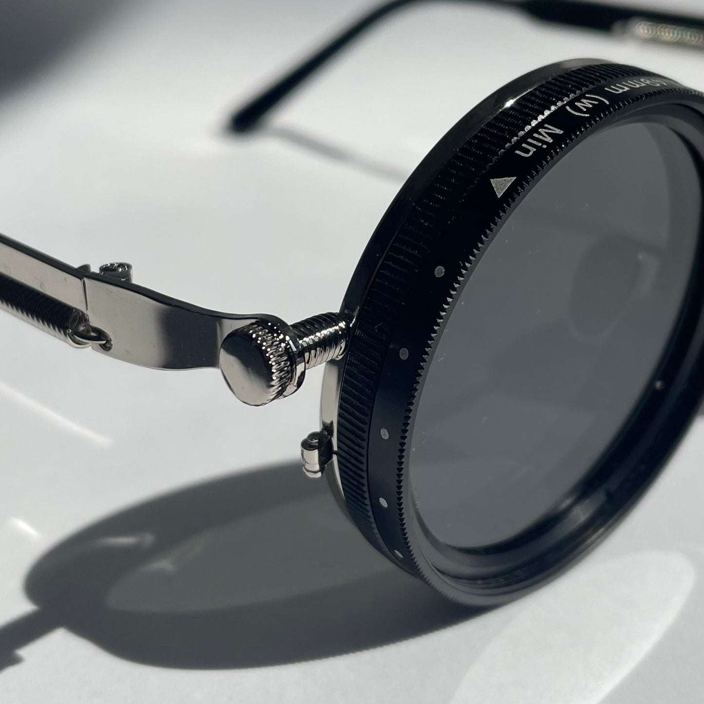 Switch Off™ EYESWITCH - "Style trifft Funktion"