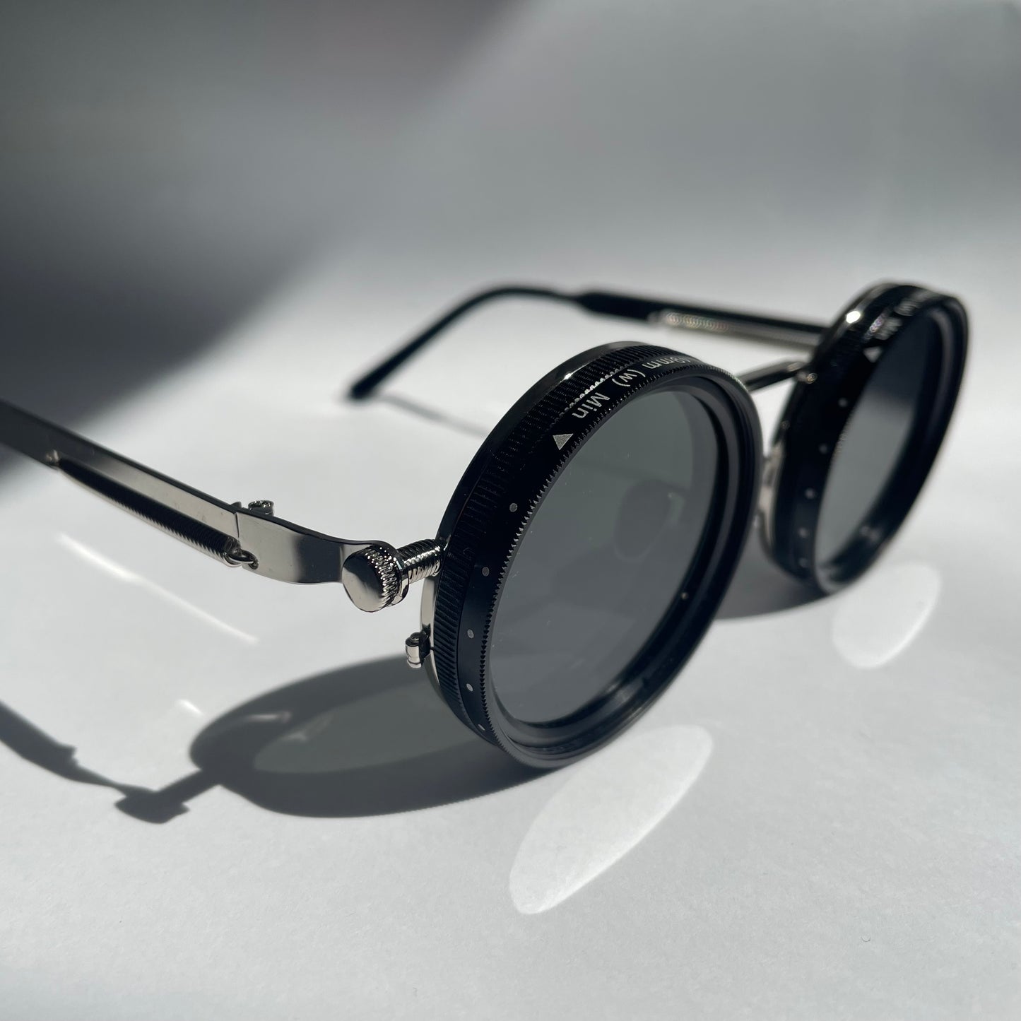 Switch Off™ EYESWITCH - "Style trifft Funktion"